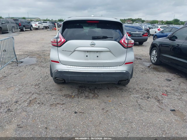 Nissan Murano S