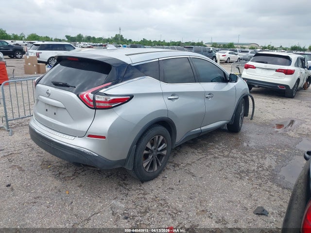Nissan Murano S