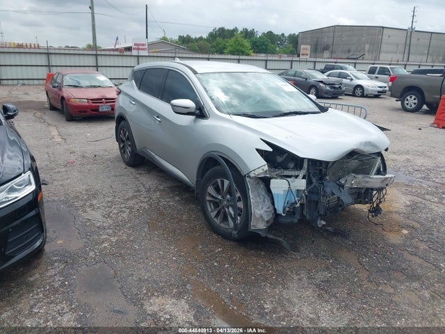 Salvage Nissan Murano Image