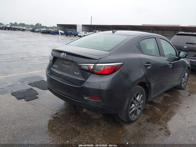 Toyota Yaris Xle