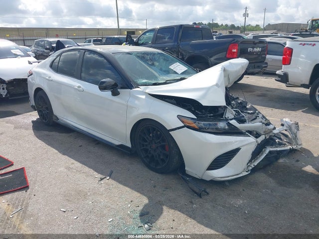 Salvage Toyota Camry Image