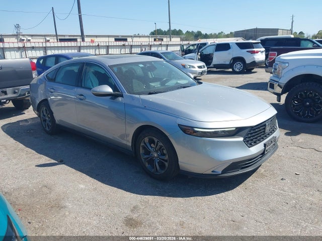 Salvage Honda Accord Image