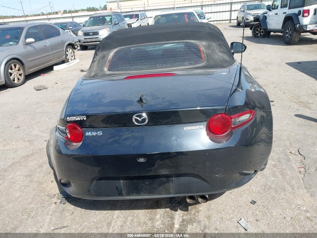 Mazda MX-5 Miata Grand Touring