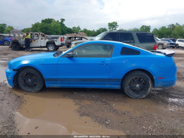 Ford Mustang V6