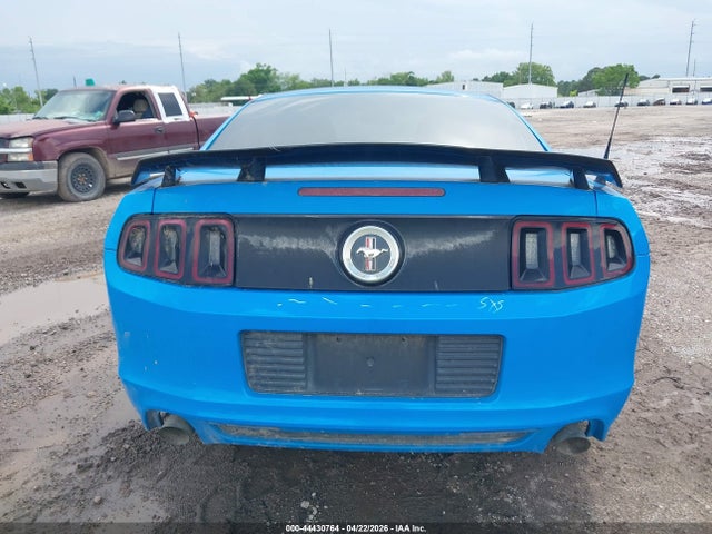 Ford Mustang V6