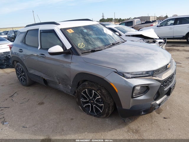 Salvage Chevrolet Trailblazer Image