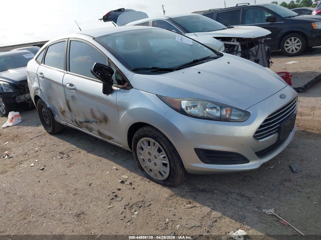 Salvage Ford Fiesta Image