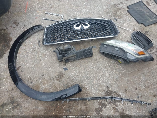 INFINITI Qx Luxe Awd