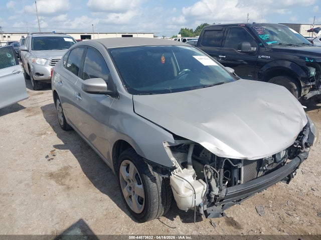 Salvage Nissan Sentra Image