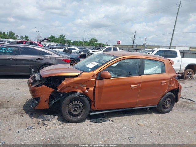 Mitsubishi Mirage Es