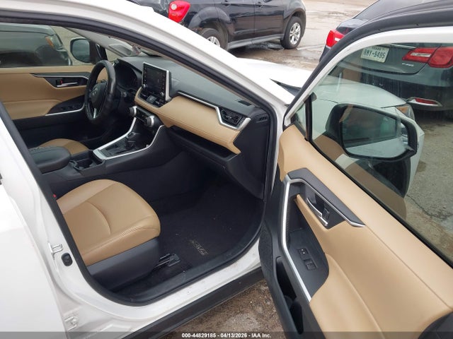 Toyota RAV4 Xle Premium