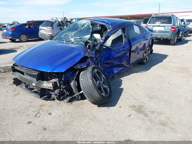 Hyundai ELANTRA Sel