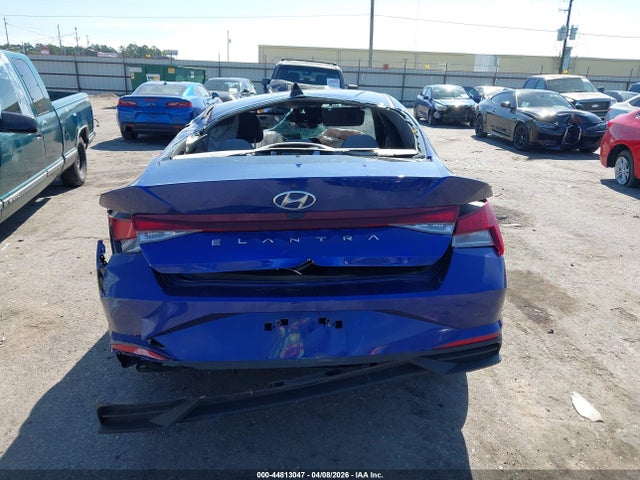 Hyundai ELANTRA Sel