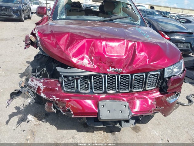 Jeep Grand Cherokee Laredo 4x2