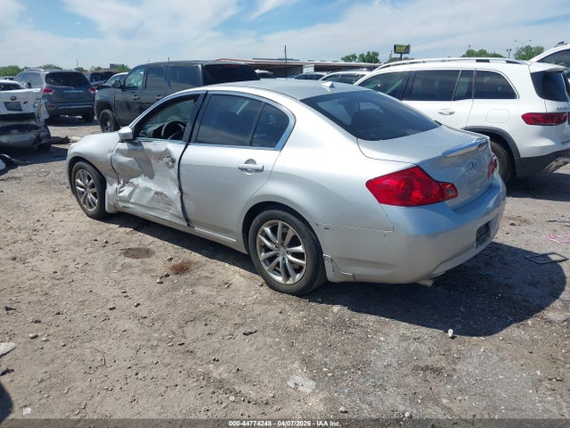 INFINITI G37 Journey