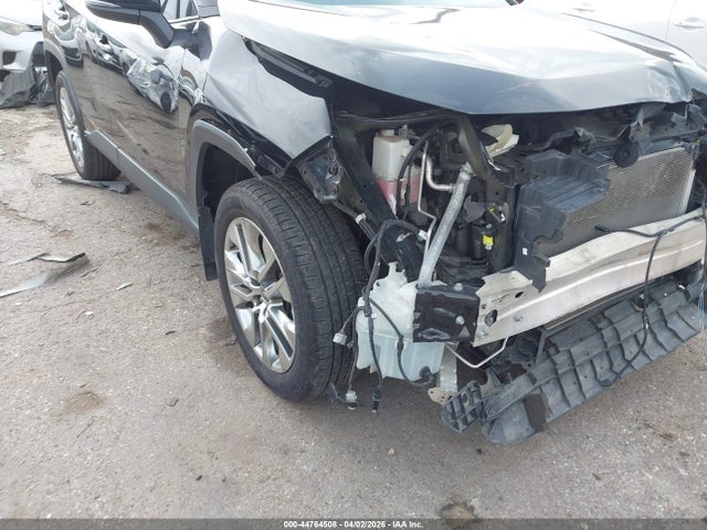 Toyota RAV4 Xle Premium