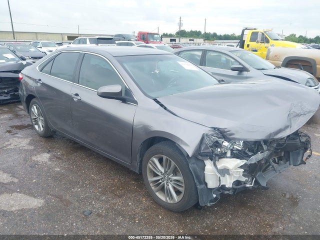 Salvage Toyota Camry Image