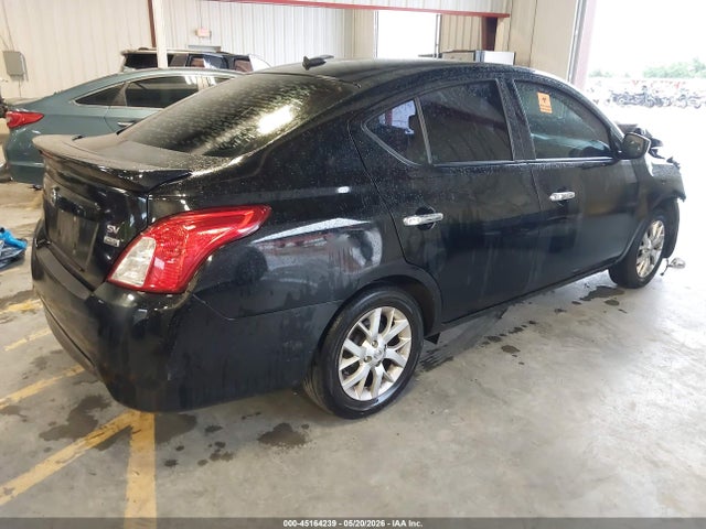 Nissan Versa 1.6 Sv