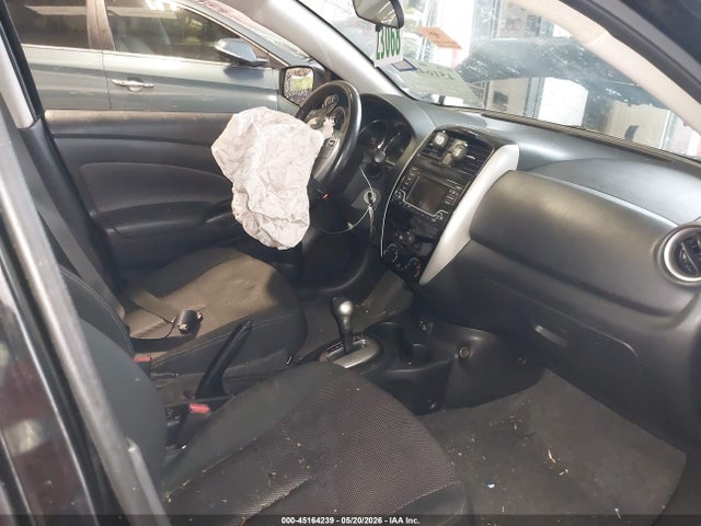Nissan Versa 1.6 Sv