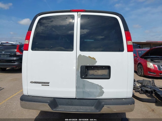 Chevrolet Express Lt