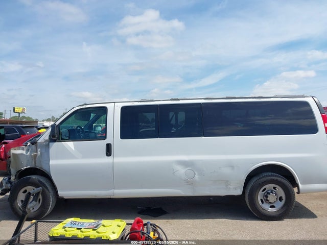Chevrolet Express Lt