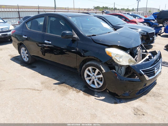 Salvage Nissan Versa Image