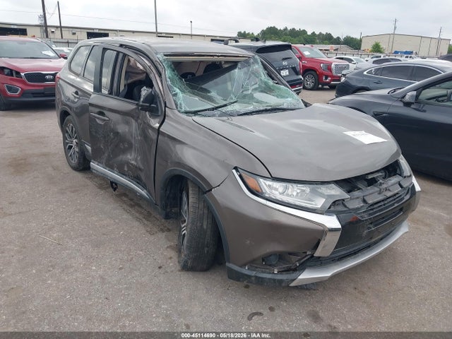 Salvage Mitsubishi Outlander Image