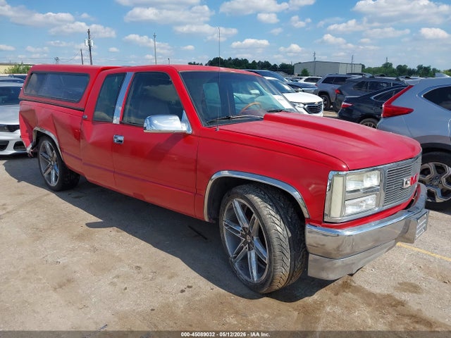 Salvage GMC Sierra Image