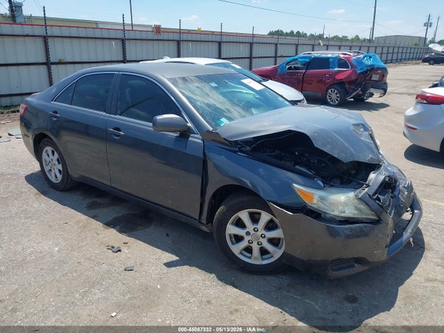Salvage Toyota Camry Image