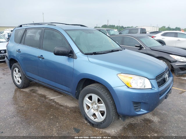 Salvage Toyota RAV4 Image