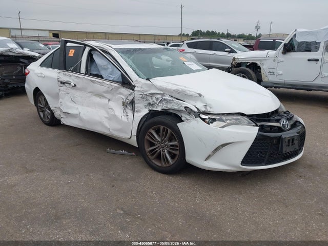Salvage Toyota Camry Image