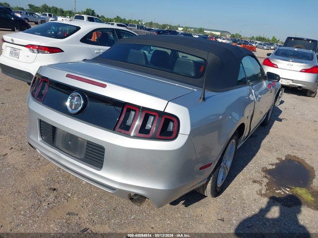Ford Mustang V6