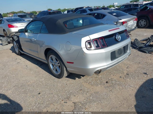 Ford Mustang V6