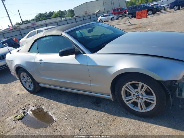Ford Mustang V6