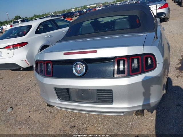 Ford Mustang V6