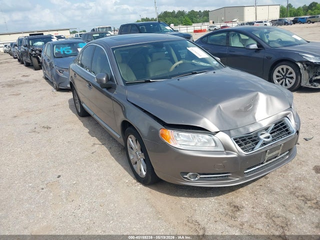 Salvage Volvo S80 Image
