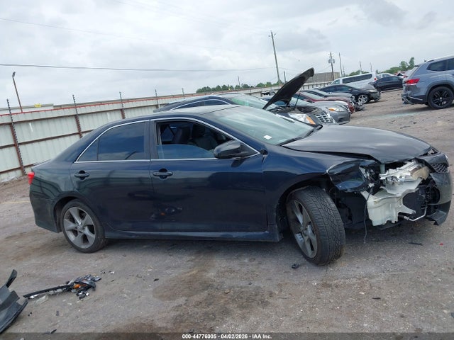 Toyota Camry Se V6
