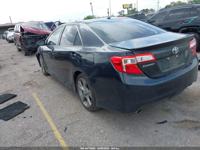 Toyota Camry Se V6