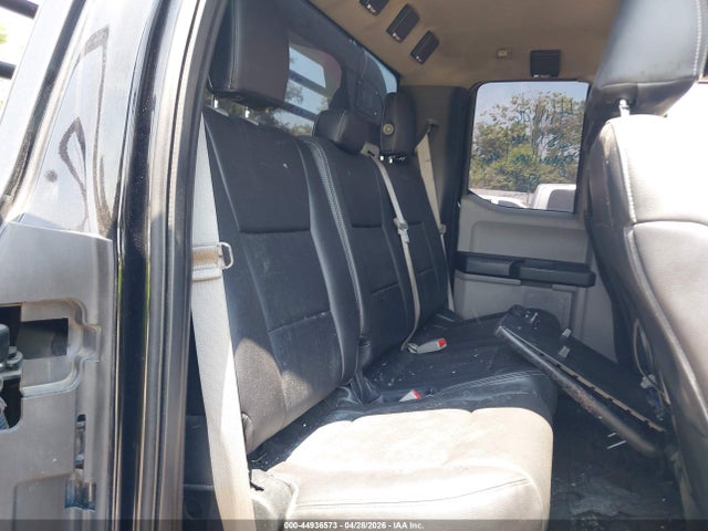 Ford F-450 Xl
