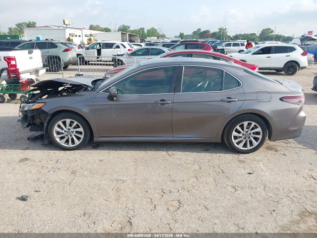 Toyota Camry Le