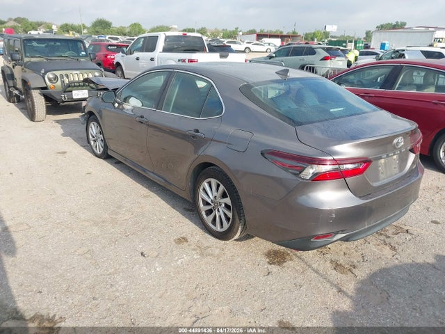 Toyota Camry Le