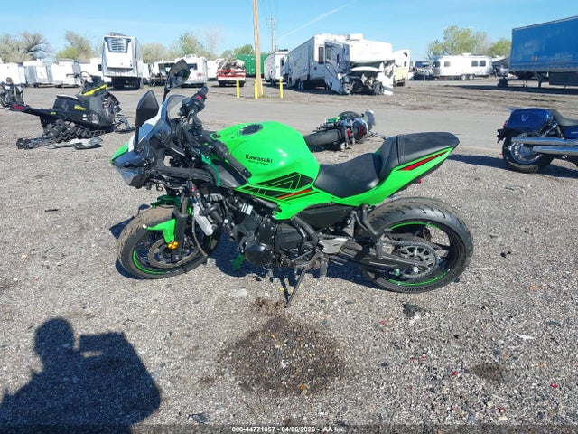 Kawasaki Ex650 P