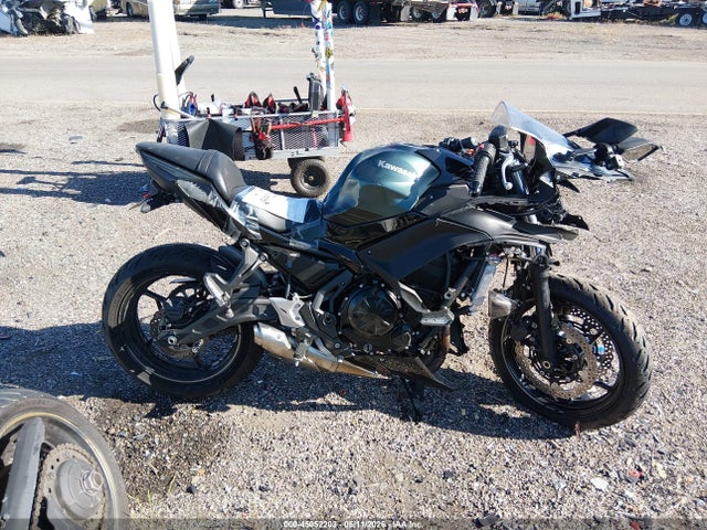 Kawasaki Ex650 P
