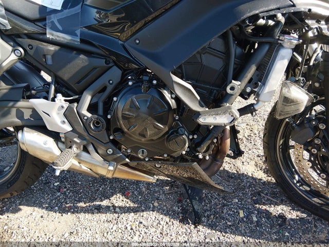 Kawasaki Ex650 P