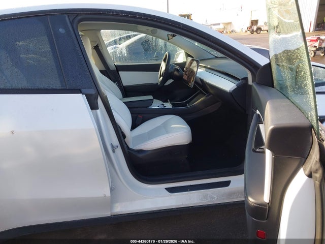 Tesla Model Y Long Range Dual Motor All-wheel Drive