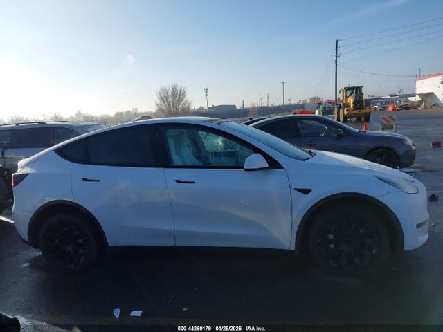 Tesla Model Y Long Range Dual Motor All-wheel Drive