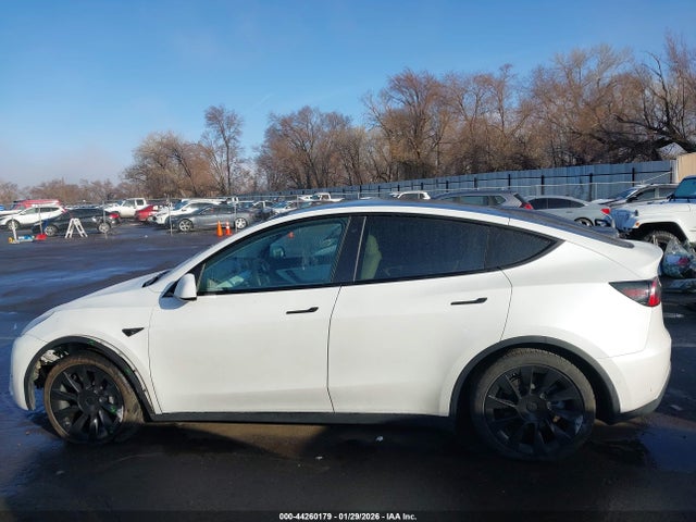 Tesla Model Y Long Range Dual Motor All-wheel Drive