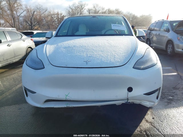 Tesla Model Y Long Range Dual Motor All-wheel Drive