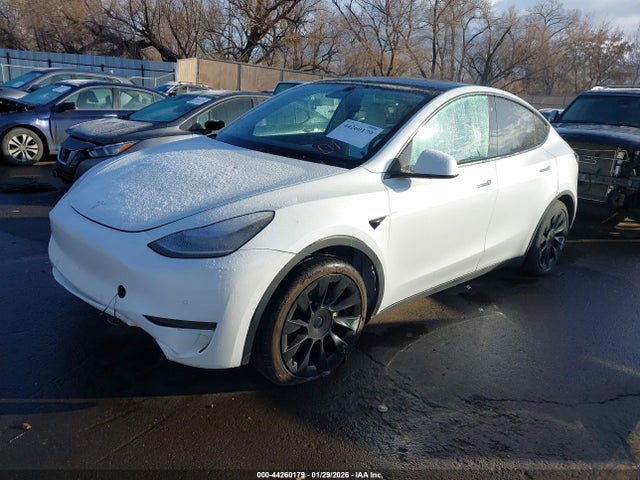 Tesla Model Y Long Range Dual Motor All-wheel Drive