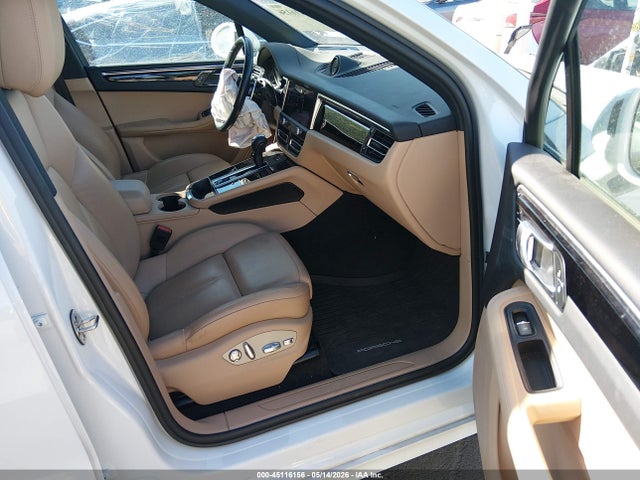 Porsche Macan T